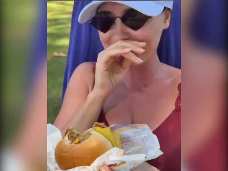 Баста подшутил над своей женой Еленой в соцсетях