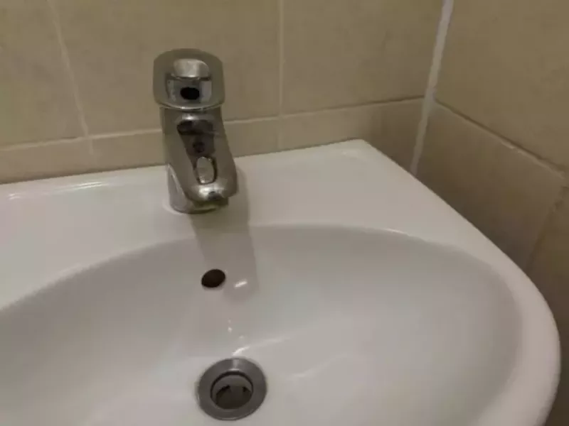 Авария на водопроводе в хуторе Вишневецкий оставила жителей Ростовской области без воды