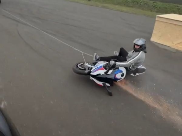 Ростовский экстремал Евгений Чеботарев в хлам разнес мотоцикл