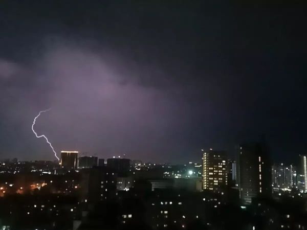 Дожди и грозы накроют Ростовскую область в день выпускных