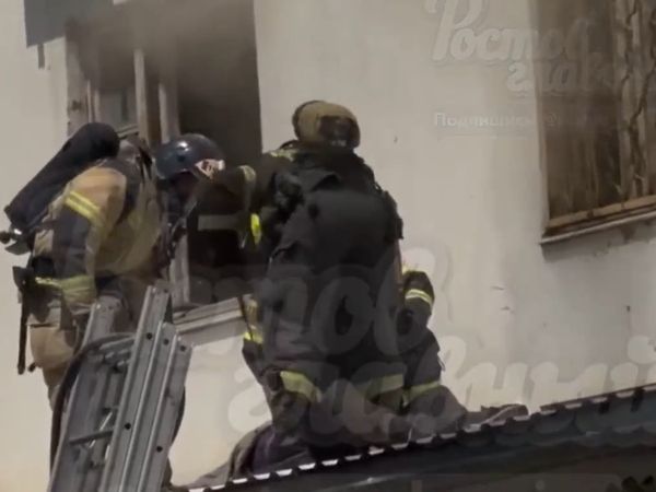 В Ростове при пожаре в многоэтажном доме погиб 55-летний мужчина
